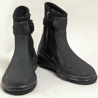 ハイキングブーツ FRONT