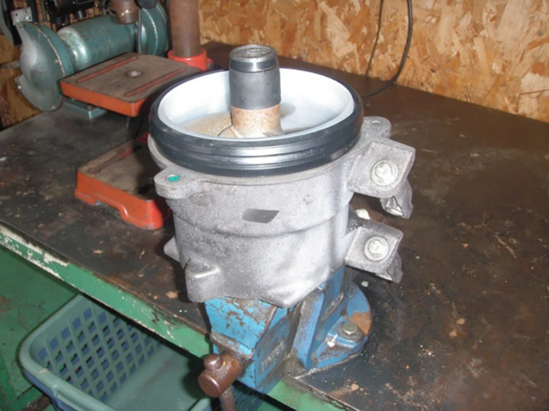 ¥Ý¥ó¥×¥«¥Ð¡¼¤ò¼è¤ê³°¤·¤¿¤éËüÎϤǥݥó¥×¥±¡¼¥¹¤ò¸ÇÄꤹ¤ë