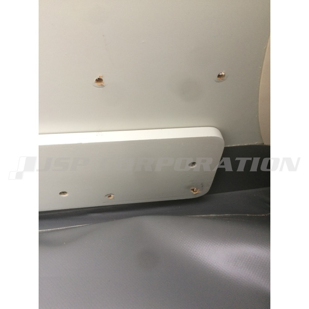 �ȥ�󥵥�����¦�Υǥ��󥮡��ۥ����顼���շ�